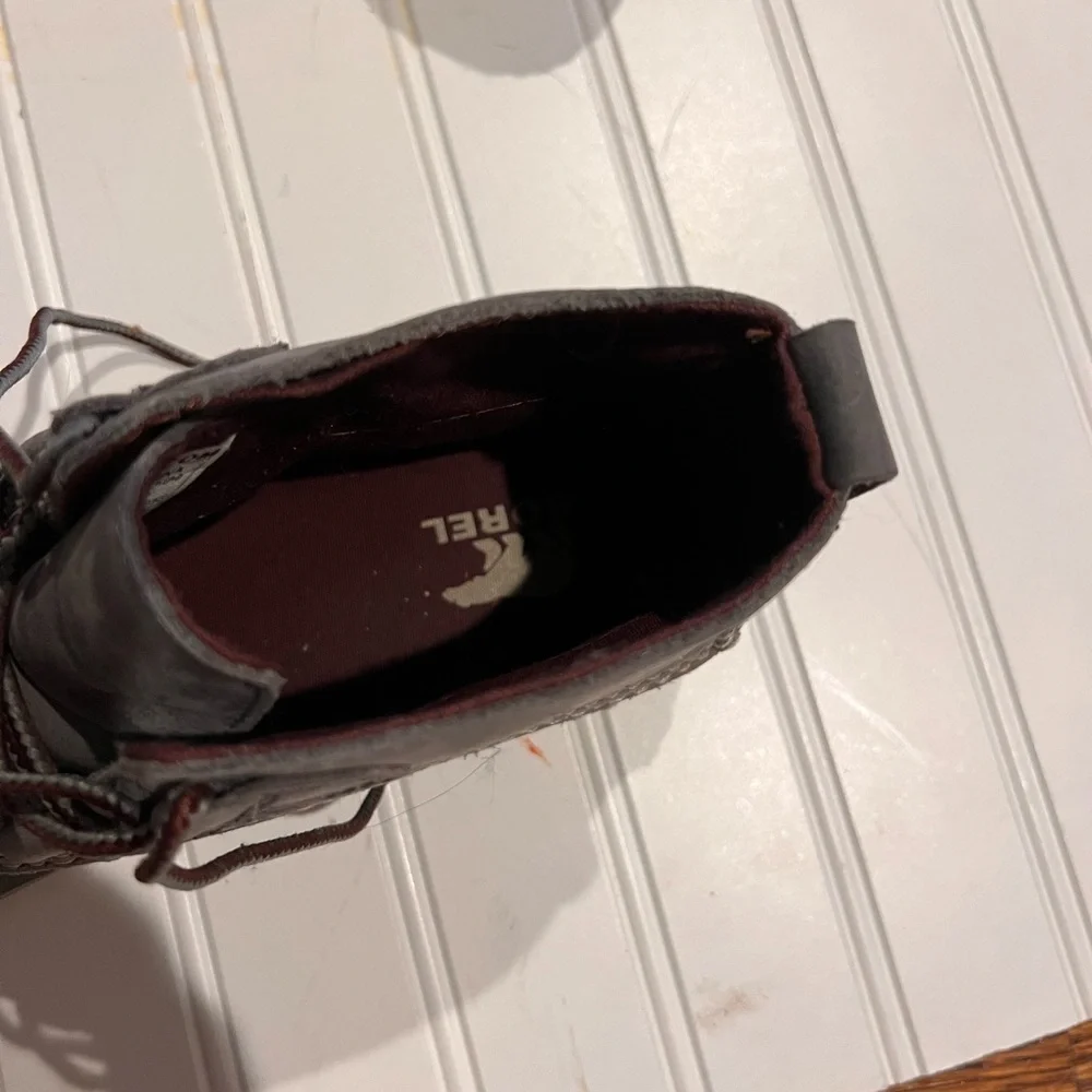 Sorel waterproof duck boot size 7 1/2